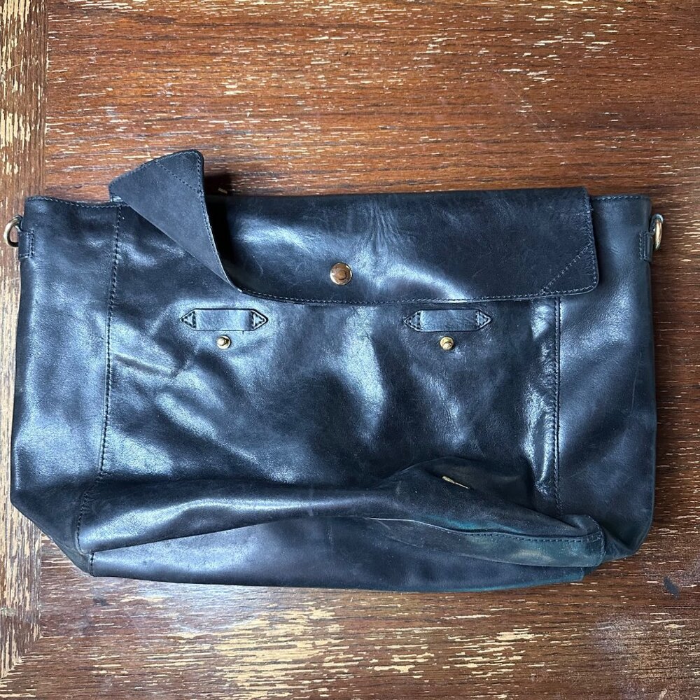 BeCa Black Leather Shoulder Purse With Magnetic Snap Closure & Purple Lining